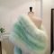 manteau et étole en plumes
