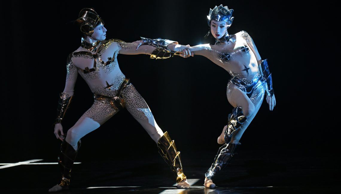 Carousel_McGREGORMUGLER_OlgaSmirnova-EdwardWatson_LondonColiseum2019_PhotographerSashaGusov_Production_10